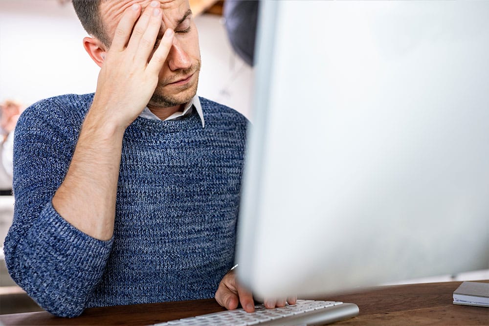 WPW-Post-Images_Male-having-panic-attack-at-work_1000x667 Panic attack at work